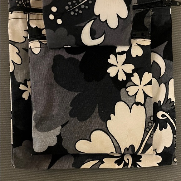Floral Black and White Crossbody Bag Local Design Made in Hawaii - Picture 4 of 7